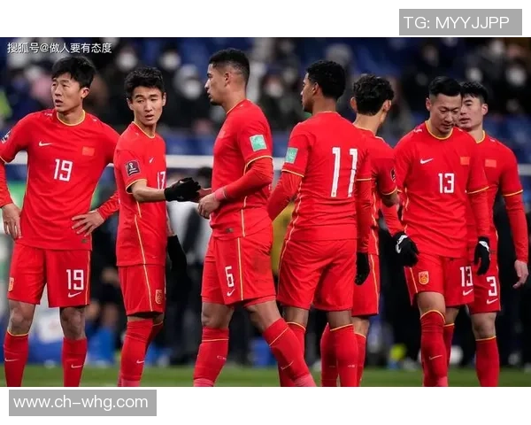 国足惨败香港七球失利引发球迷热议与反思