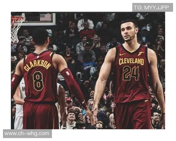 快船与篮网激战正酣比分悬念不断引发球迷热议 快船与篮网激战正酣比分悬念不断引发球迷热议